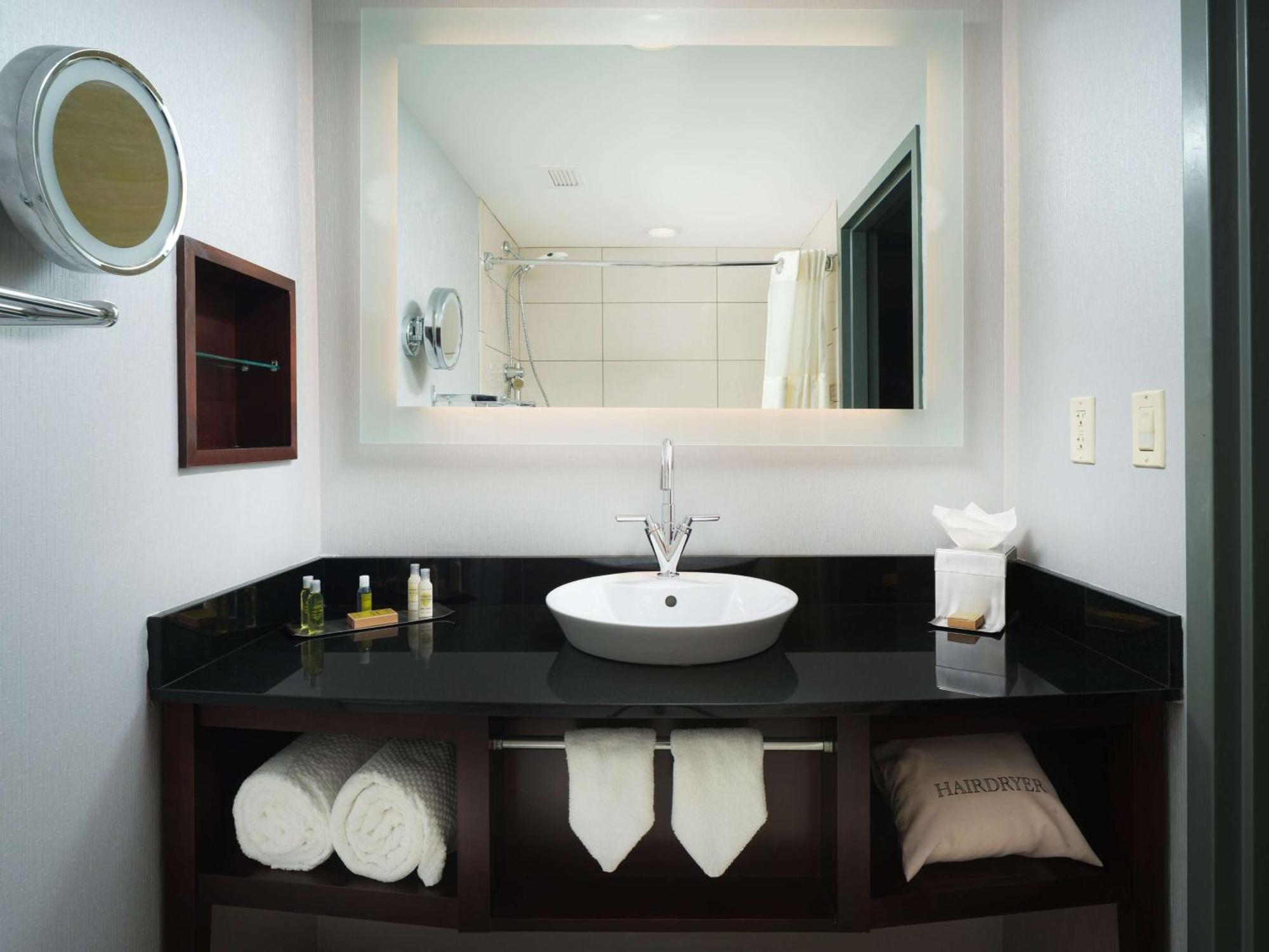 Doubletree By Hilton Hotel Chattanooga Downtown Екстер'єр фото