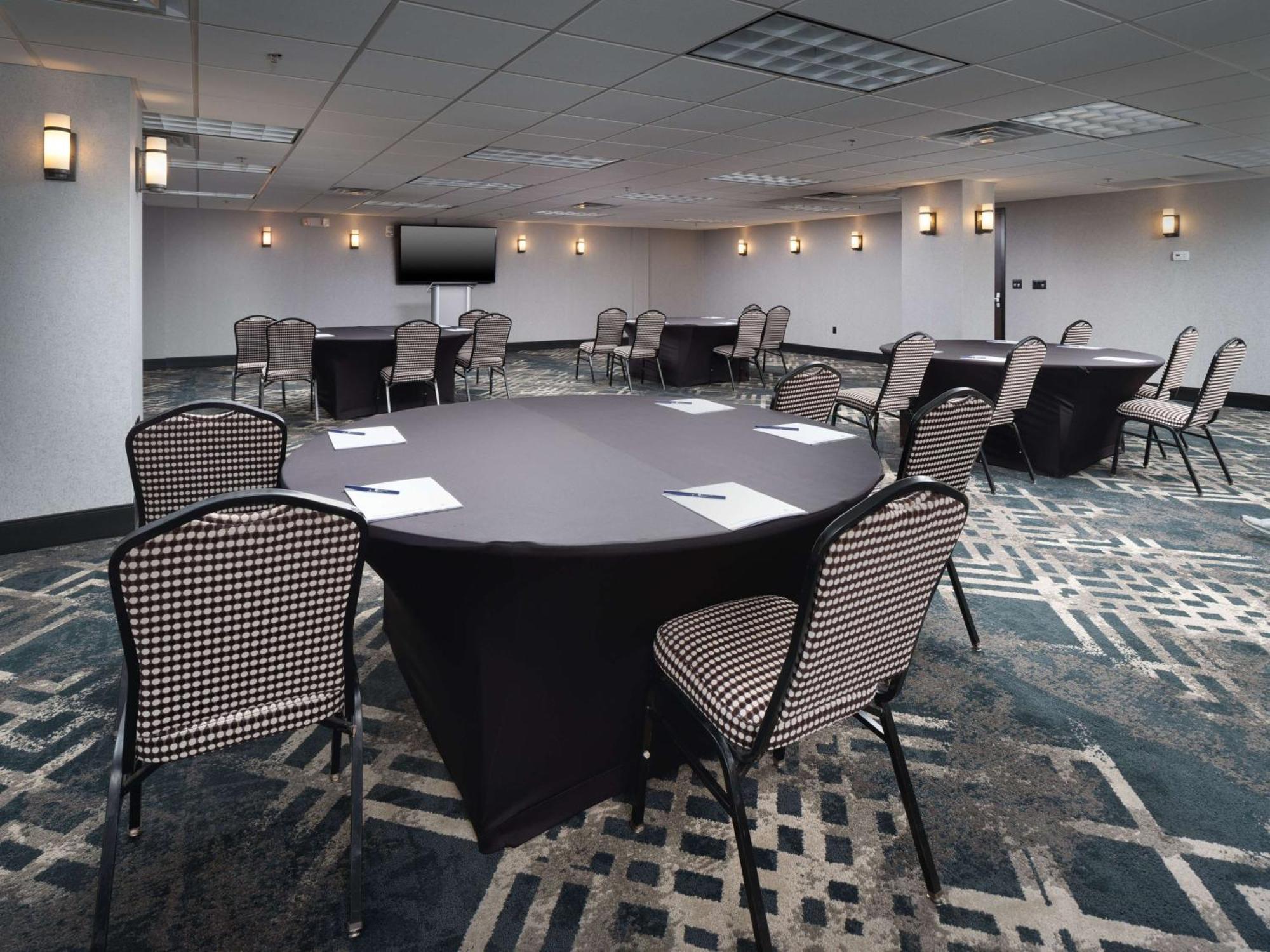 Doubletree By Hilton Hotel Chattanooga Downtown Екстер'єр фото