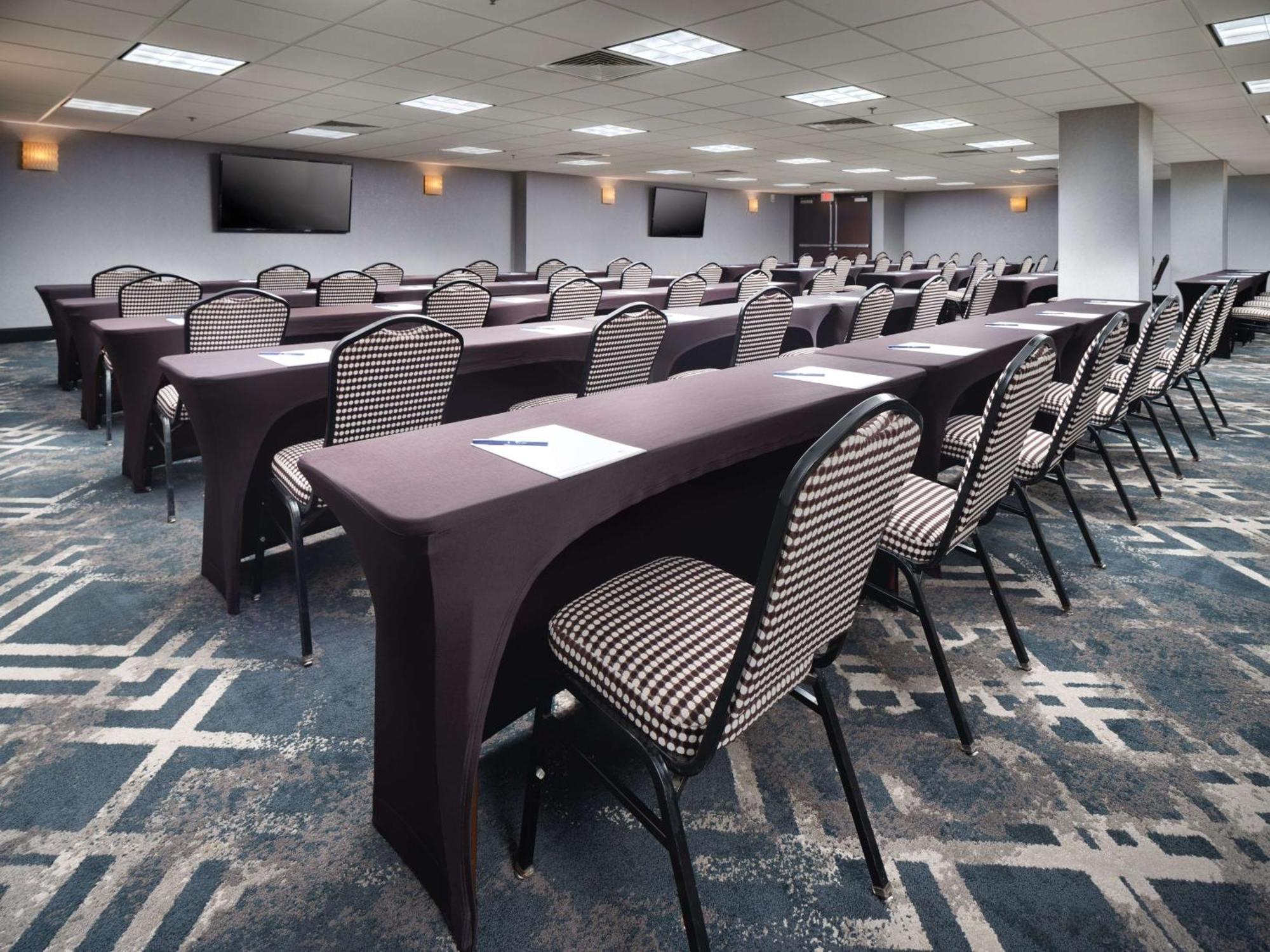 Doubletree By Hilton Hotel Chattanooga Downtown Екстер'єр фото