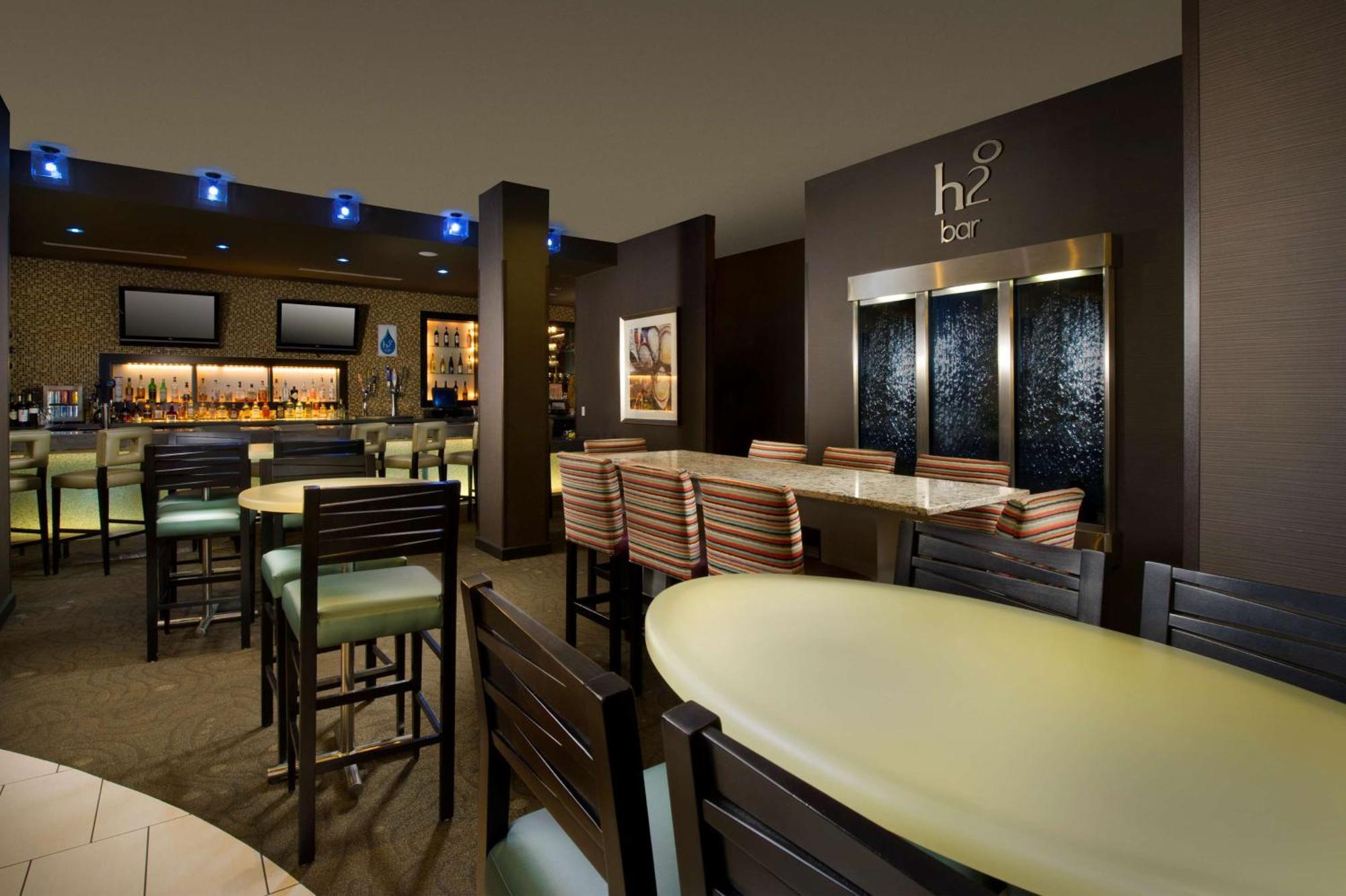 Doubletree By Hilton Hotel Chattanooga Downtown Екстер'єр фото